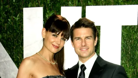 E oficial! Katie Holmes şi Tom Cruise au divorţat