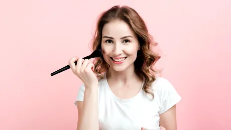 Cum Să-ți Păstrezi Pielea Sănătoasă și Radiantă: Sfaturi de la Experți în Dermatologie