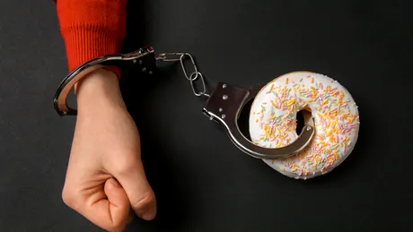 Dependența de zahăr: cum se simte în corp și cum poate fi controlată