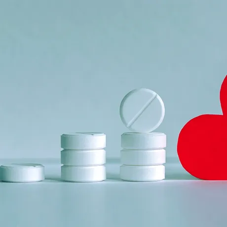 Ai aspirină acasă? Iată cum te poate salva în primele minute ale unui infarct