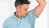Bărbații renunță la duș și deodorant ca să atragă femeile. Ce spun oamenii de știință despre noul trend de pe TikTok