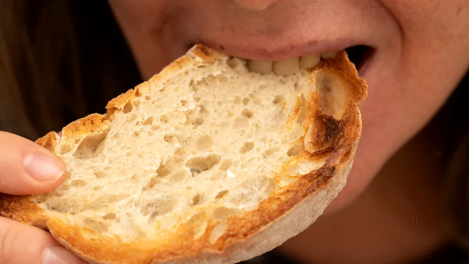 Alimentul pe care milioane de români îl consumă zilnic poate avea un indice glicemic mai mic. Secretul explicat de specialiști