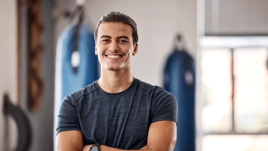 Trucul simplu care te ajută să te lași de fumat și să slăbești în același timp. Costă mai puțin decât un pachet de țigări