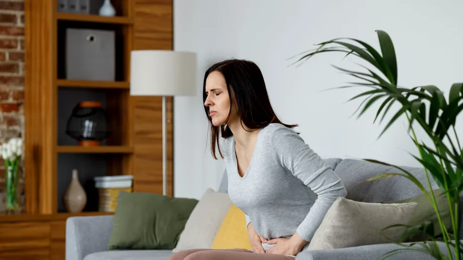 Boala care se manifestă prin menstruații abundente și dureroase