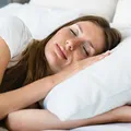 Câte minute de somn regenerează cu adevărat corpul și creierul? Adevărul despre siesta de după-amiază