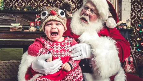 Reacţia copiilor când îl văd pe Moş Crăciun FOTO