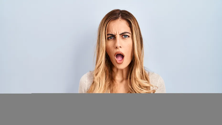 Ce ascunde un ton sarcastic și cum identificăm nevoile reale din spatele sarcasmului