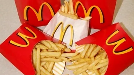 McDonald's renunţă la cartofii prăjiţi şi băuturile răcoritoare din meniurile SUA. Cu ce le va înlocui?