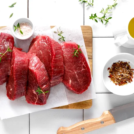 Carnea pe care mulți români NU o cumpără! E mai sănătoasă și mai gustoasă decât cea de vită sau porc