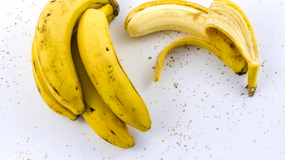 De ce TREBUIE să speli bananele înainte de a le curăța de coajă. Motivul surprinzător