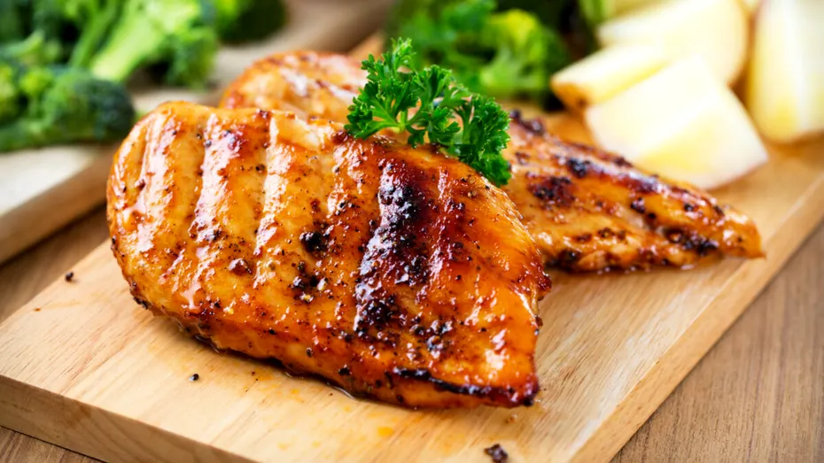 Cele mai sănătoase și cele mai nesănătoase garnituri pentru fripturi. Cum faci alegeri care îți susțin sănătatea