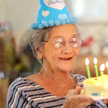 „Secretul” pentru longevitate dezvăluit de un pacient în vârstă de 103 ani. Nu sunt importante doar dieta și sportul!