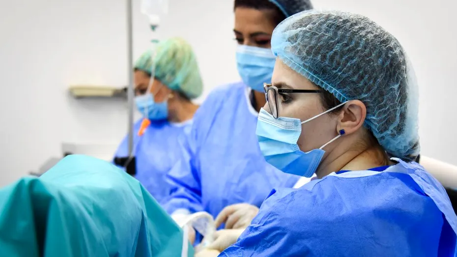 Cum se tratează eficient cancerul de col uterin local avansat