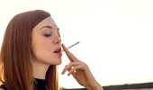 De ce simt fumătorii că nu pot „lăsa țigara din mână”