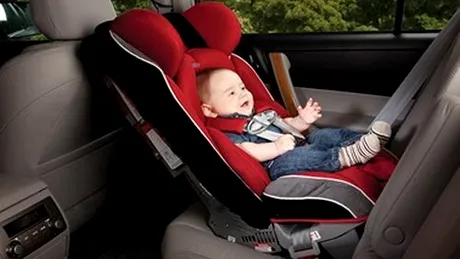 Pericolul din scaunul auto pentru copii