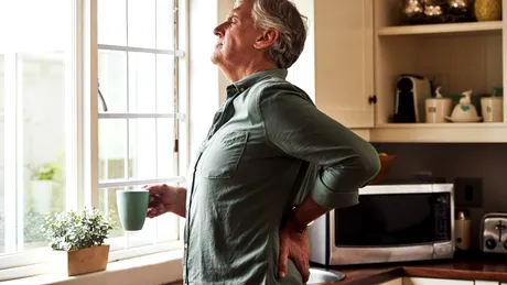 Ceaiul medicament pentru durerile de spate. Amestecul de condimente pe care să-l fierbi în apă