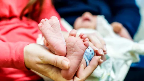 Bebeluș conceput cu ADN-ul a 3 persoane. Procedura îl ferește de boli incurabile