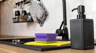 Obiectele din locuință pe care nu ar trebui să le speli cu detergent