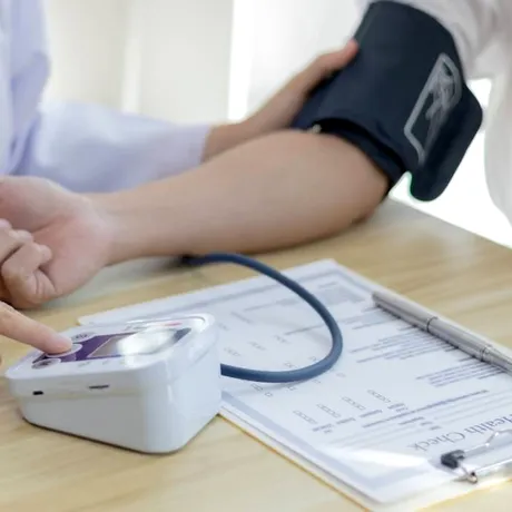 Semnele tăcute ale hipertensiunii arteriale. Există indicii subtile pe care nu ar trebui să le ignori