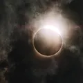 Eclipsa de Soare din 12 august a trecut, dar efectele ei abia încep. Ce se schimbă pentru fiecare zodie în parte?