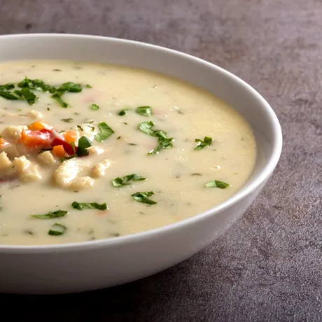 Supă de hrean, rețeta ideală pentru Postul Paștelui