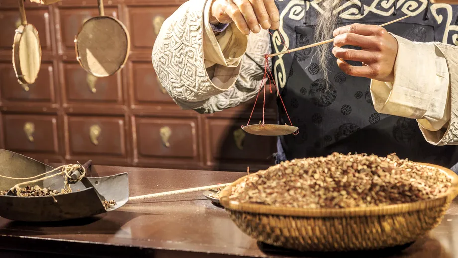 Moxibustia, Tui Na, Gu Sha şi tehnica de aplicare a ventuzelor, tehnici eficiente ale medicinei tradiţionale chinezeşti