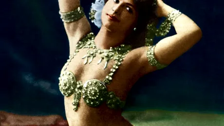 Mata Hari, cea mai sexy dansatoare devenită spion. Era cea mai fotografiată