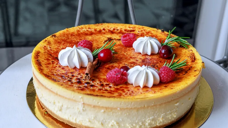 Pasca poloneză. Desertul cremos care îți schimbă complet ideea despre pasca tradițională