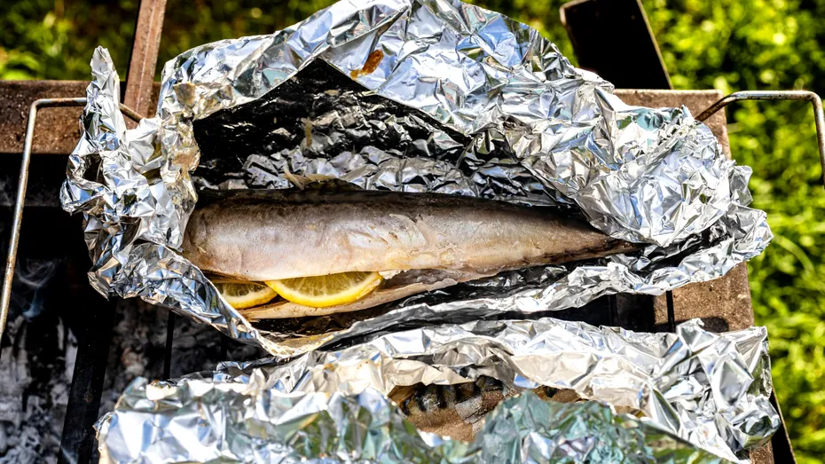 Gătești cu folie de aluminiu?! Misterul a fost elucidat: este sănătos sau nu?