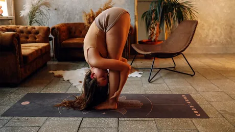 3 exerciții de pilates care te ajută să faci sex mai bine