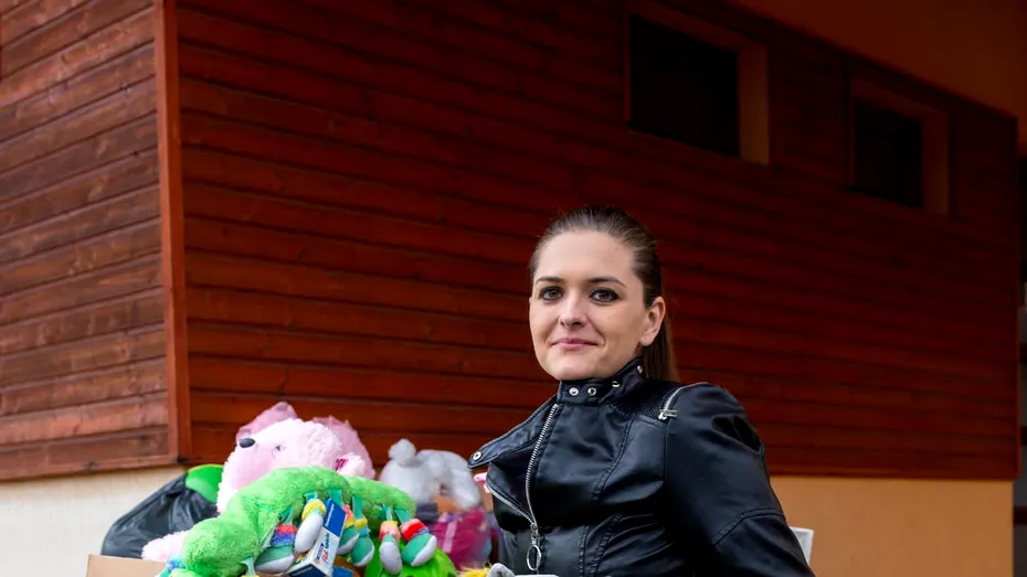 Alexandra Timar, voluntar: Ce lecții de viață învață de la oamenii pe care îi ajută