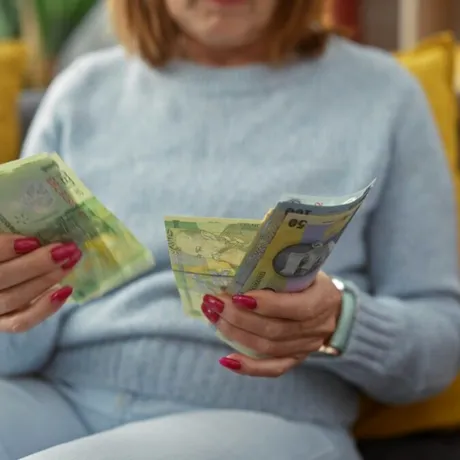 Veste bună pentru seniorii din România! Cresc pensiile de la 1 ianuarie 2027. Care sunt estimările oficiale?