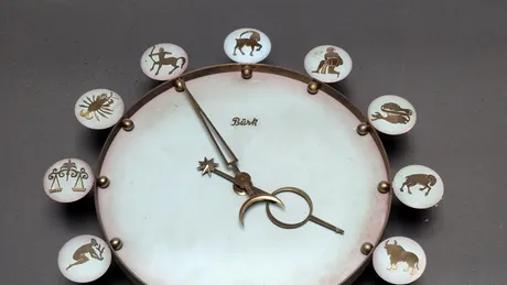 Trei zodii care intră într-o perioadă de abundență după 24 februarie. Ce schimbări le aduce tranzitul Soarelui în Pești