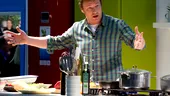 Trucul lui Jamie Oliver pentru orez pufos. E super simplu și durează doar opt minute să-l pregătești