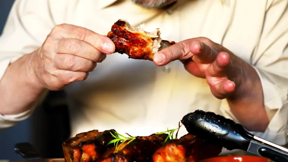 Alimentul care crește șansele de a trăi până la 100 de ani. Contrazice tot ce știai despre longevitate