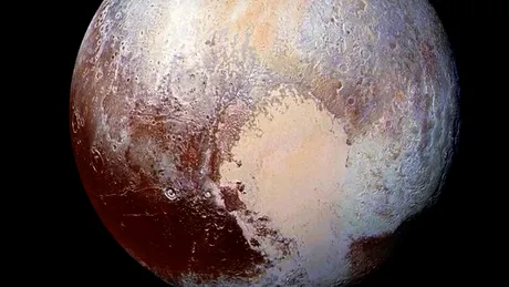 NASA a confirmat: Pluto are un cer albastru!