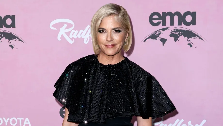 Veste bună pentru Selma Blair! După trei ani de luptă cu scleroza multiplă, boala a intrat în remisie: „Voi trăi mai mult decât credeam”