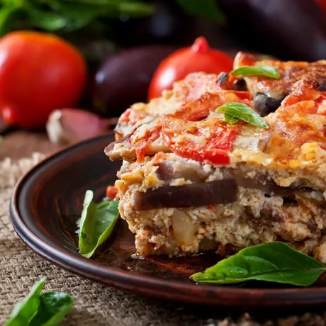 Rețeta de musaca de legume. Așa este preparată de măicuțe la mănăstire