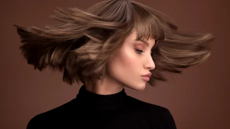 Tunsorile care te fac să arăți mai tânără cu 10 ani. Care sunt tendințele în 2025