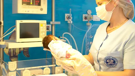Premieră naţională: medicii au salvat un copil care s-a născut cu tromboză de vase ombilicale