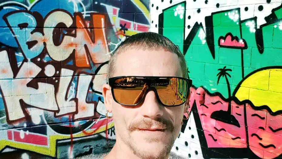 Horațiu Lazăr, artist vizual în Barcelona: Despre pasul de a lăsa fotografiile amintiri pentru fotografiile creative