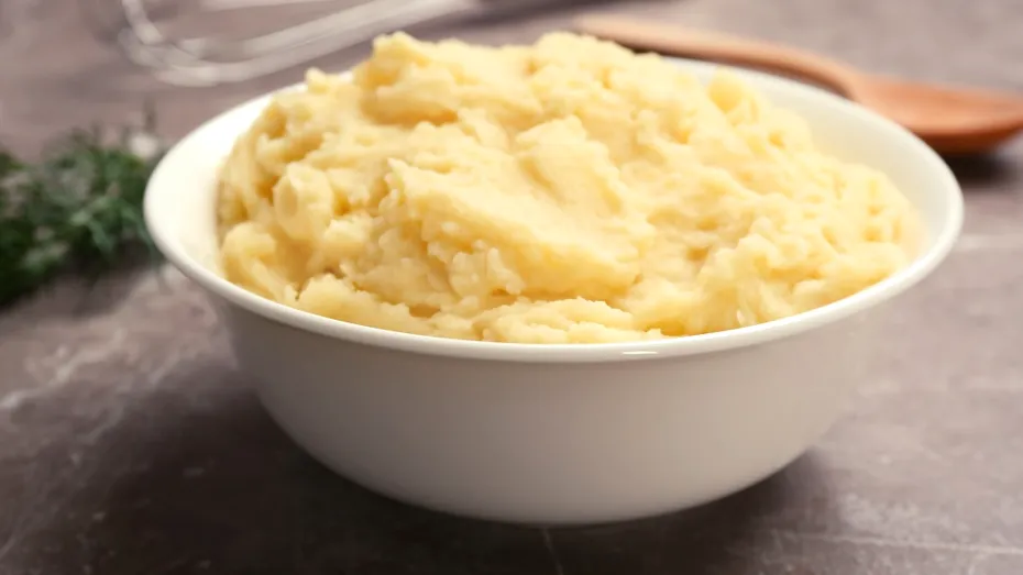 Ingredientul „secret” care transformă piureul de cartofi într-un preparat mult mai gustos. Trucul simplu recomandat de bucătari