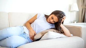 (P) Durerea ovariană stângă la femei – 8 boli pe care nu trebuie să le ignori