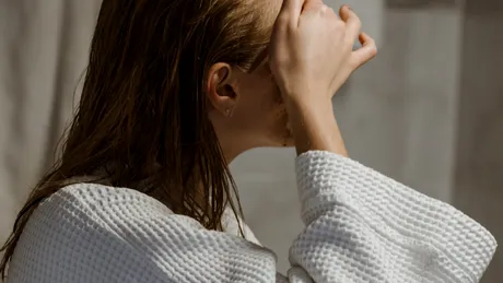 3 reguli pentru un machiaj perfect pe o piele uscată