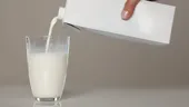 Ești fan al laptelui vegetal? Ce trebuie să știi despre emulsificatori, potrivit unui expert