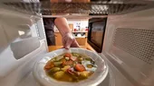 De ce mâncarea are uneori alt gust după ce o încălzești a doua zi. Ce se schimbă, de fapt, în alimente