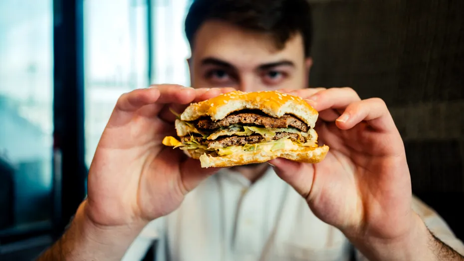 Obiceiuri alimentare care cresc riscul de cancer! Ce ar trebui să eviți, conform specialiștilor