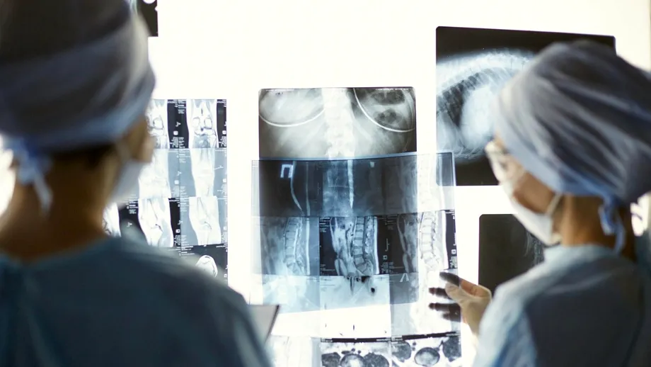 Tânăra de 27 de ani, diagnosticată a doua oară cu cancer, la câteva săptămâni de la nuntă: 