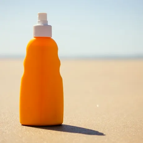 De ce crema solară e aliatul ideal pe timpu verii. Mituri demontate de medicii dermatologi