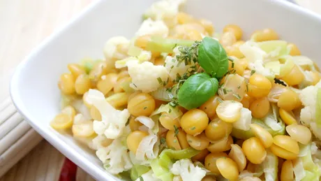 Ce să mănânci ca să dai jos burta: 10 alimente care ard grăsimea și reduc colesterolul